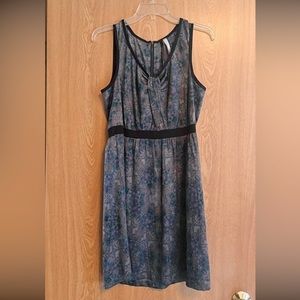 Kensie Dress Size Large (Above Knee)